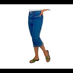 'DC' White Capri Jeans w/ Rhinstones (Plus)